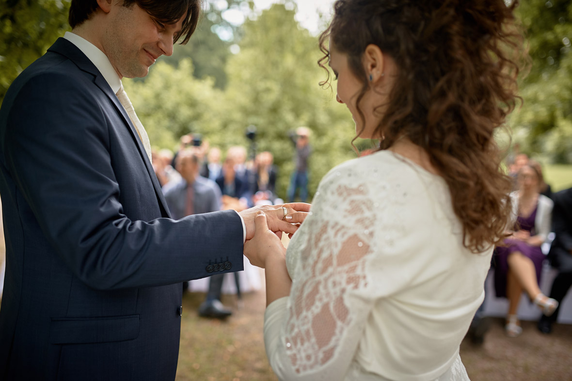 fotograf weimar heiraten hochzeitsfotos park Remise tiefurt